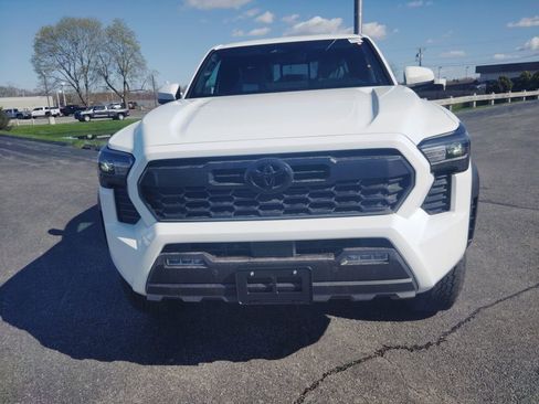 New 2026 Toyota Tacoma TRD Off-Road AWD/4WD image 14