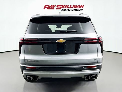 Used 2024 Chevrolet Traverse LT w/ Enhanced Driving Package FWD image 6
