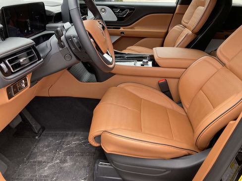 New 2025 Lincoln Aviator Black Label image 22