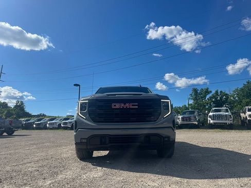 Used 2024 GMC Sierra 1500 Elevation AWD/4WD image 4