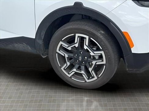 Used 2025 Hyundai Santa Cruz Limited AWD/4WD image 11