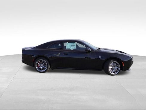 New 2025 Dodge Charger Daytona Scat Pack w/ Track Pack AWD/4WD image 2