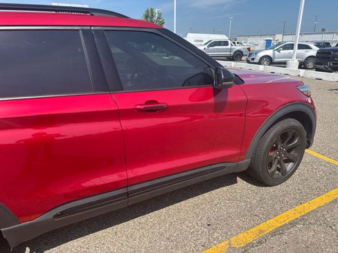 Used 2020 Ford Explorer ST w/ ST Street Pack AWD/4WD image 11
