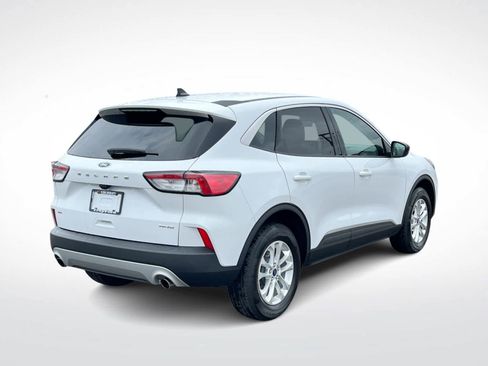 Used 2022 Ford Escape SE image 8