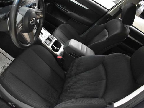 Used 2011 Subaru Outback 2.5i Premium w/ All-Weather Pkg AWD/4WD image 12