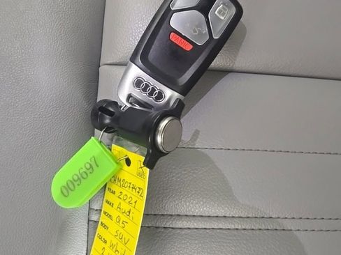 Used 2021 Audi Q5 2.0T Premium image 32