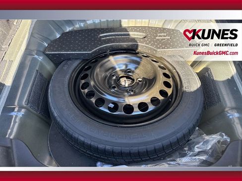 Used 2023 Chevrolet Malibu LT image 33