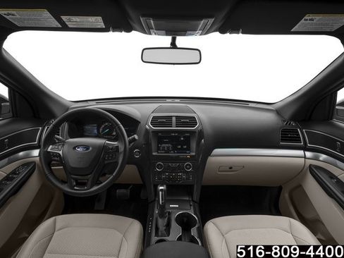 Used 2016 Ford Explorer XLT w/ Equipment Group 202A AWD/4WD image 9