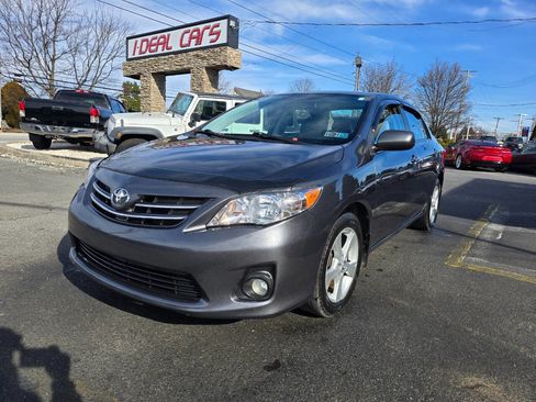 Used 2013 Toyota Corolla LE Special Edition image 7