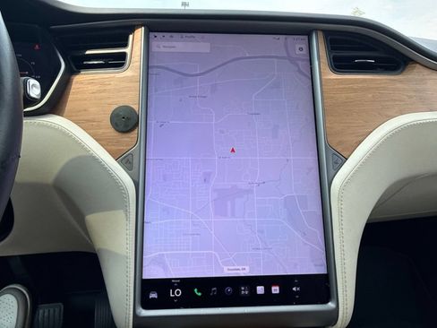 Used 2019 Tesla Model X Long Range AWD/4WD image 14