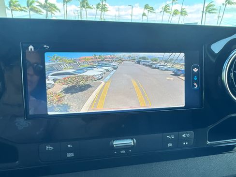 Used 2025 Mercedes-Benz Sprinter 2500 image 24