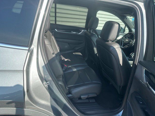 Used 2023 Cadillac XT6 Premium Luxury FWD image 32