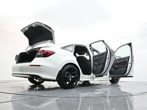 Used 2025 Honda Civic Sport image 57