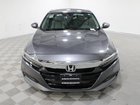 Used 2018 Honda Accord Touring image 32