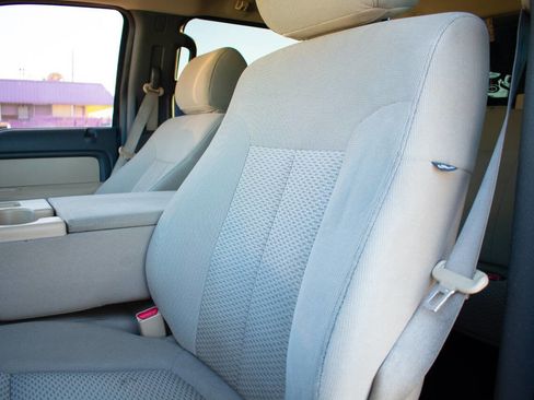 Used 2011 Ford F150 XLT w/ XLT Chrome Pkg image 12