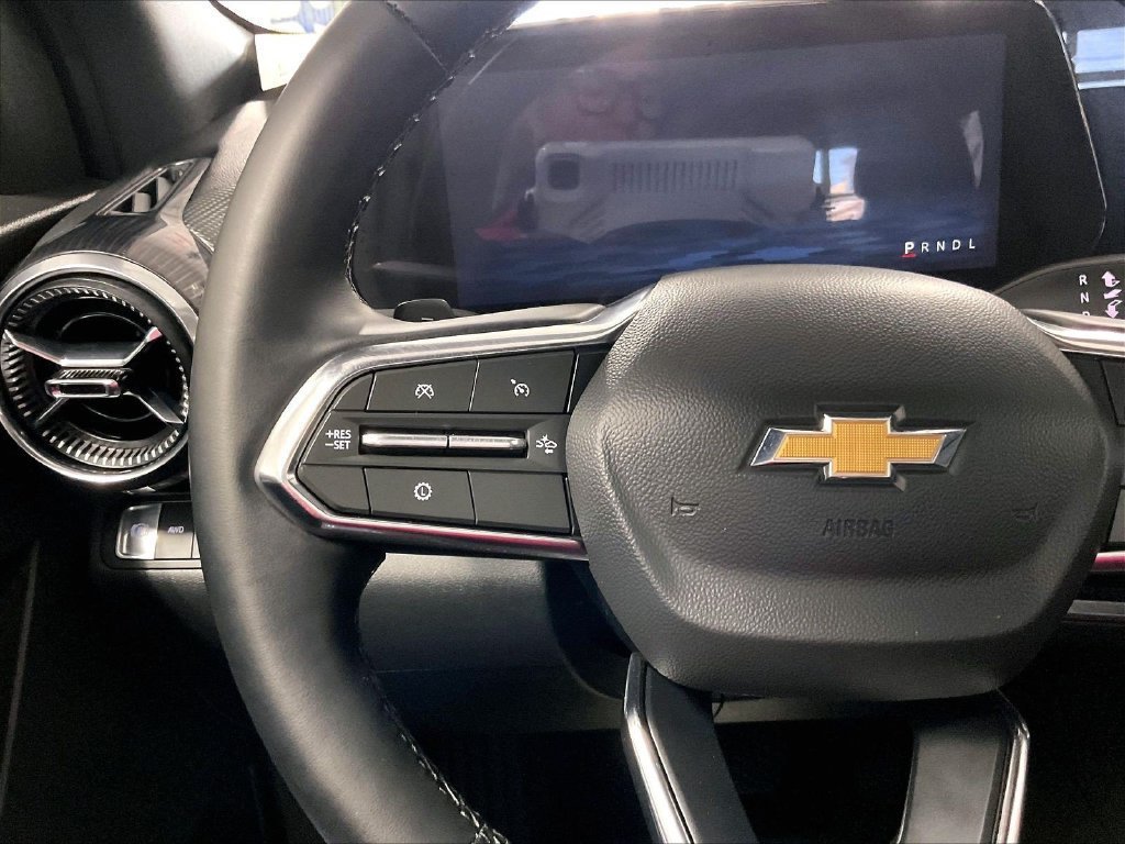Used 2026 Chevrolet Equinox LT AWD/4WD image 22