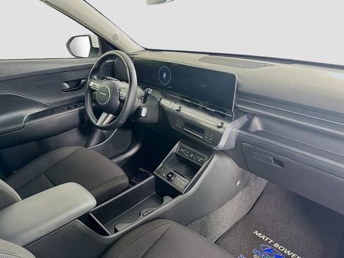 Used 2025 Hyundai Kona SEL image 31