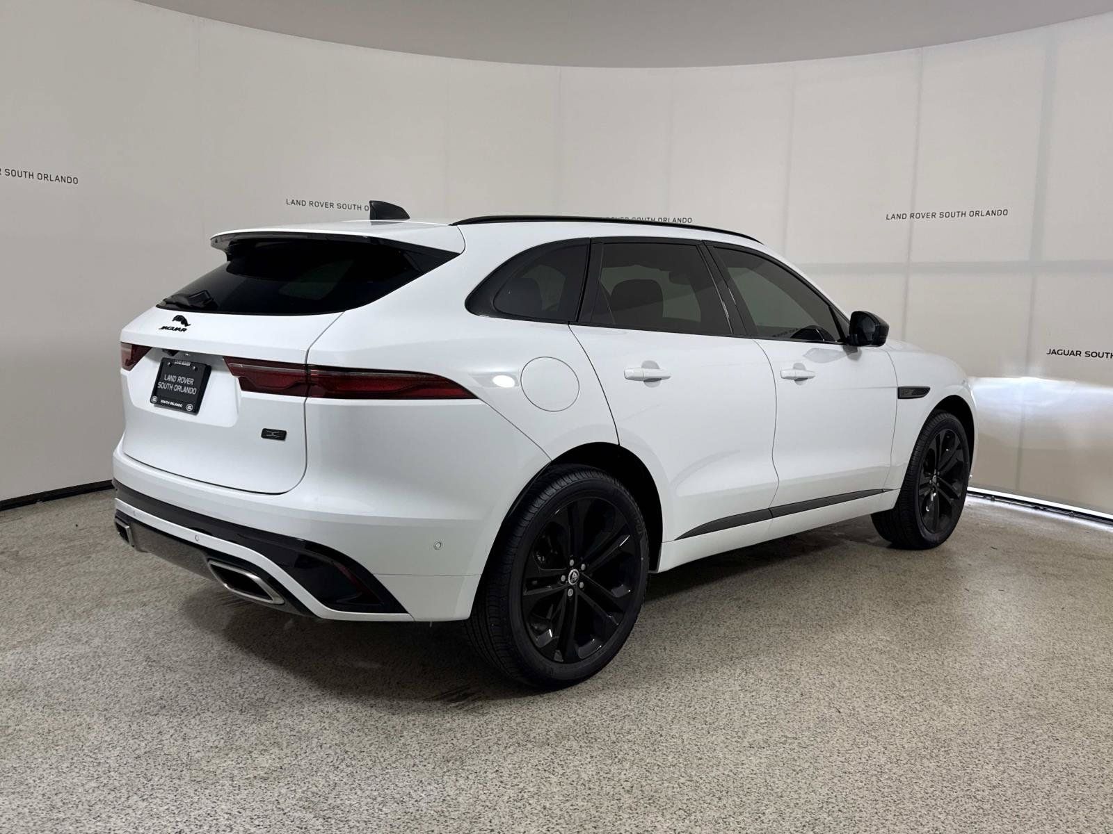 New 2026 Jaguar F-PACE R-Dynamic S AWD/4WD image 5