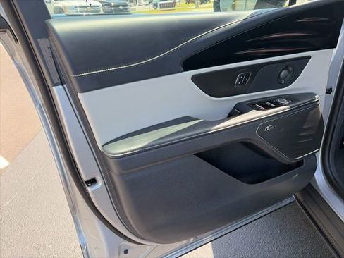 Used 2025 Lincoln Nautilus Premier w/ Equipment Group 102A image 10