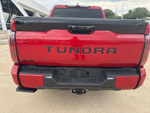 Used 2026 Toyota Tundra Platinum w/ TRD Off-Road Package AWD/4WD image 9