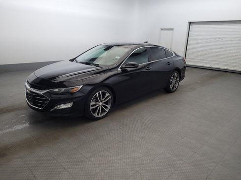 Used 2021 Chevrolet Malibu LT FWD image 2