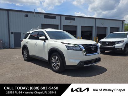 Used 2022 Nissan Pathfinder SL