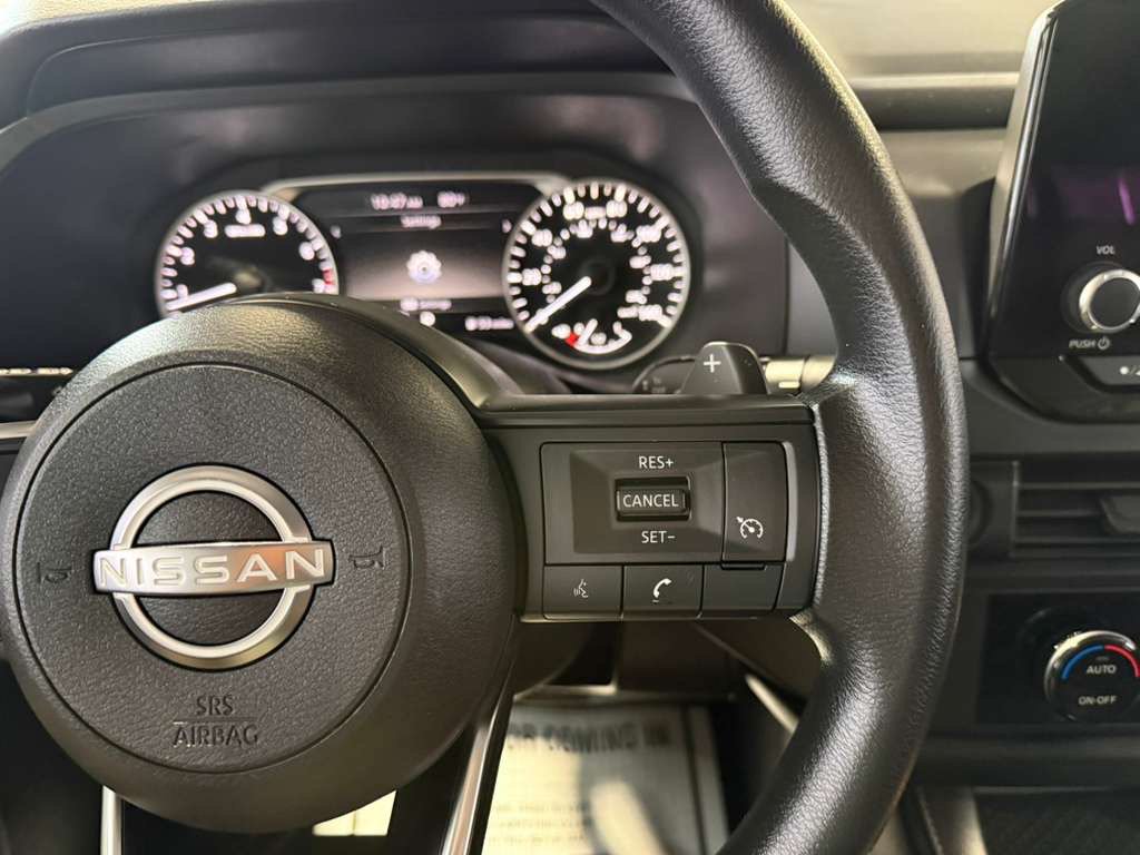 Used 2024 Nissan Pathfinder S AWD/4WD image 13