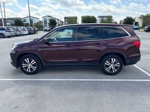 Used 2017 Honda Pilot EX-L image 2