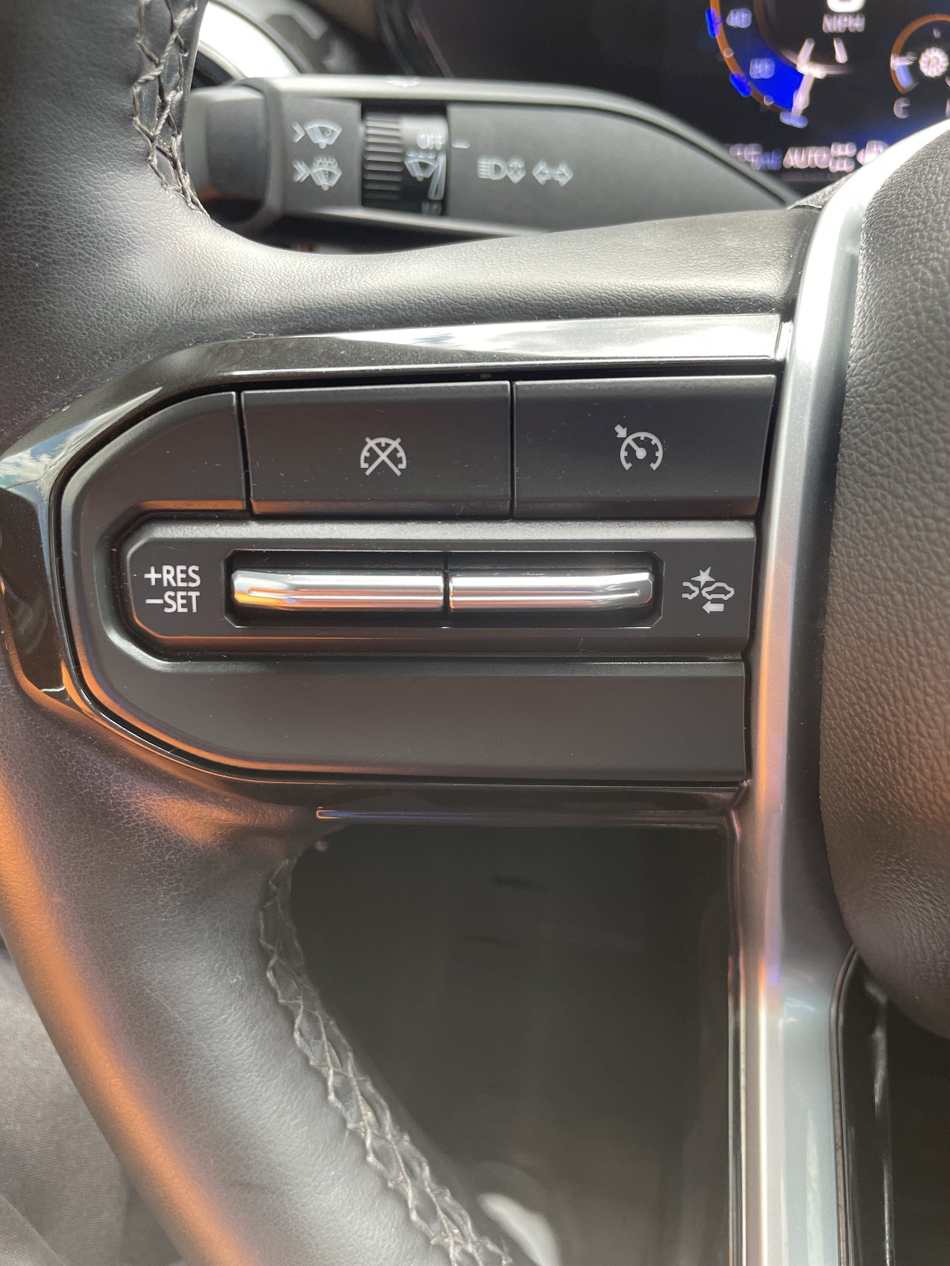 Used 2024 Chevrolet Colorado ZR2 w/ ZR2 Convenience Package III AWD/4WD image 22