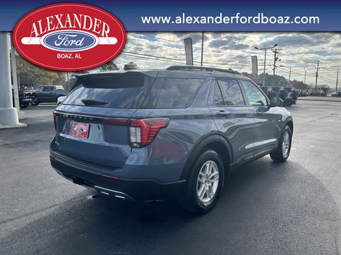 New 2026 Ford Explorer Active w/ Active Comfort Package image 4