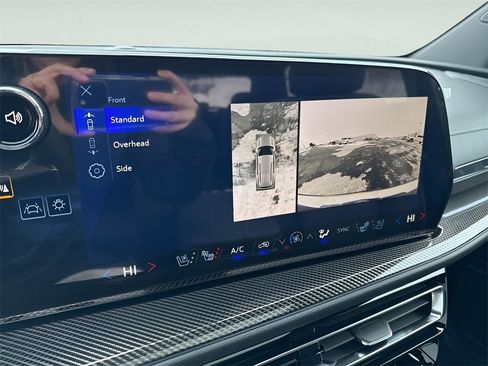 New 2026 Chevrolet Traverse High Country image 28