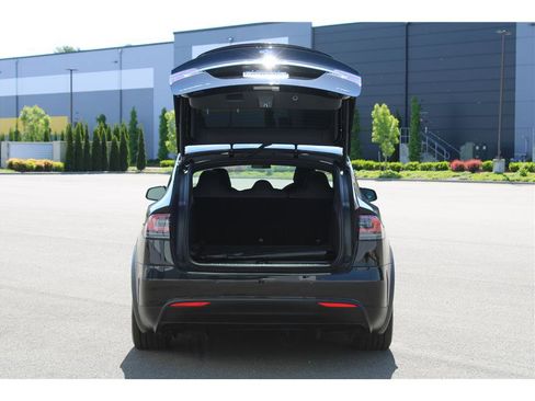 Used 2018 Tesla Model X 75D AWD/4WD image 26