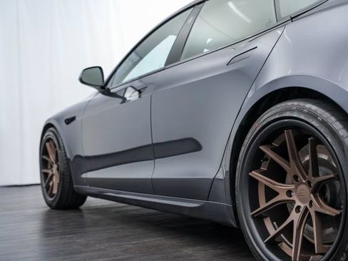 Used 2021 Tesla Model S Plaid AWD/4WD image 32