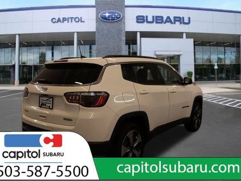 Used 2020 Jeep Compass Latitude AWD/4WD image 3