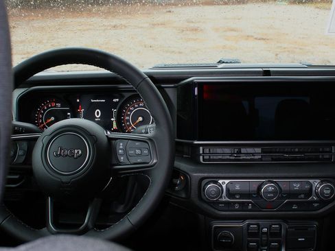 New 2026 Jeep Gladiator Sport image 19