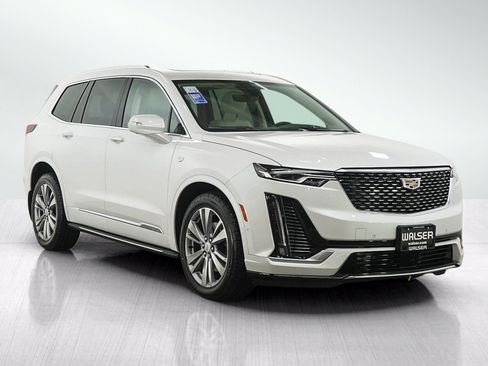 Used 2023 Cadillac XT6 Premium Luxury w/ Technology Package AWD/4WD image 7