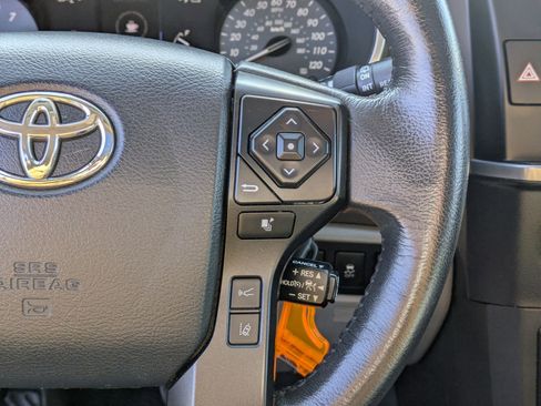 Used 2019 Toyota Sequoia SR5 image 20