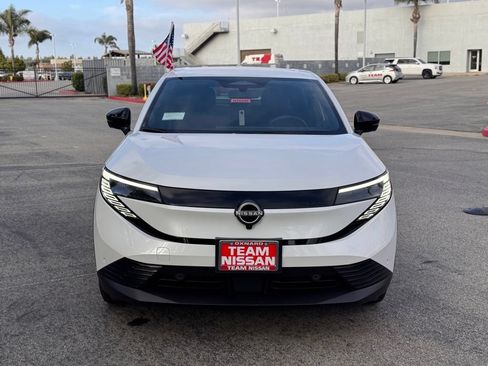 New 2026 Nissan Leaf SV+ w/ Illuminated Package FWD image 3