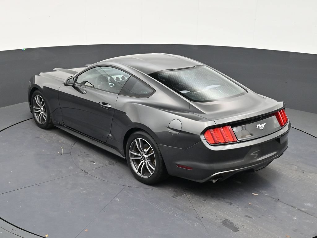 Used 2017 Ford Mustang Coupe RWD image 13