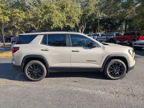 New 2026 GMC Terrain Elevation w/ Elevation Premium Package image 4