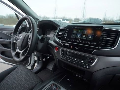 Used 2025 Honda Ridgeline Sport+ image 29