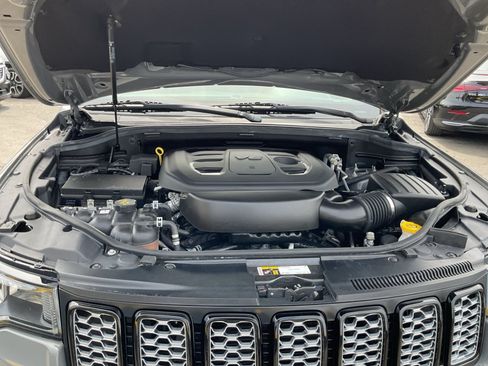 Used 2019 Jeep Grand Cherokee Altitude RWD image 22