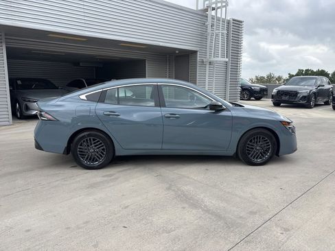 Used 2026 Nissan Sentra SV w/ Floor Mat Package FWD image 4