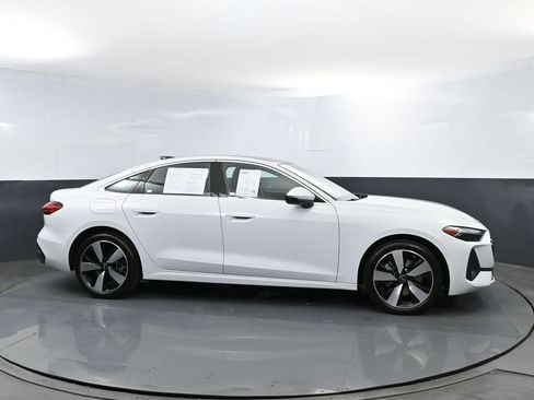 Used 2025 Audi A5 2.0T Premium Plus w/ Premium Plus AWD/4WD image 4