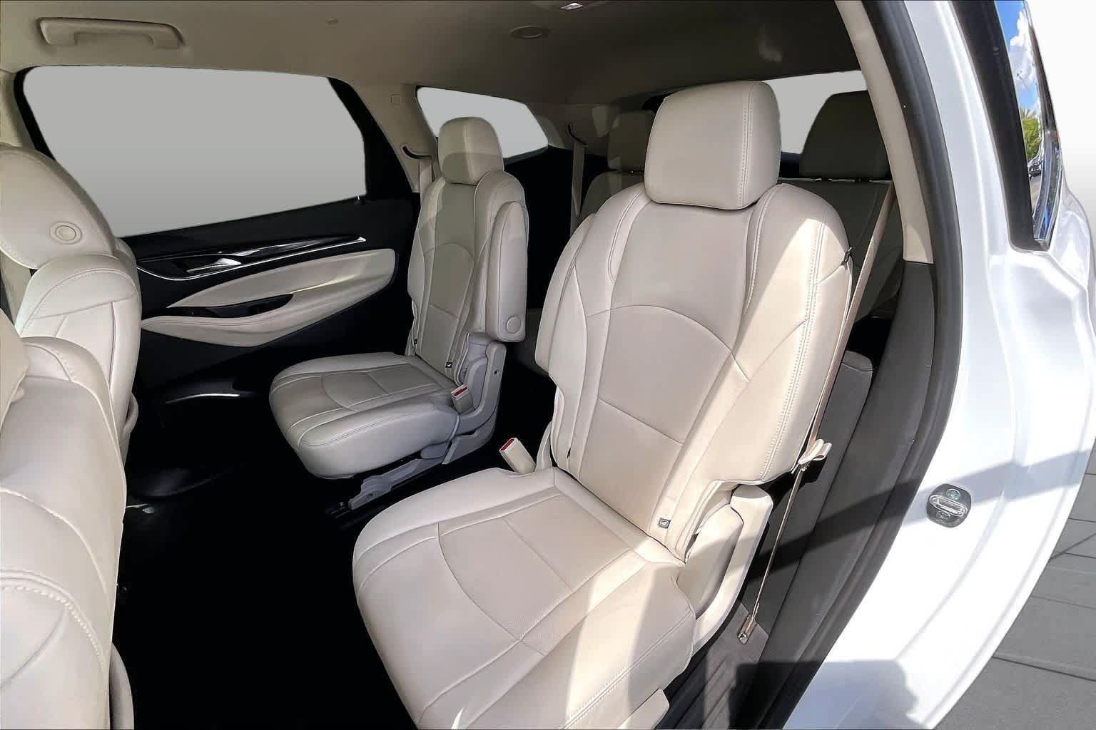 Used 2023 Buick Enclave Essence FWD image 48