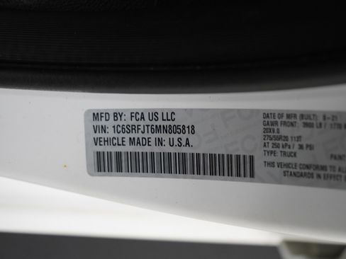 Used 2021 RAM 1500 Laramie AWD/4WD image 28