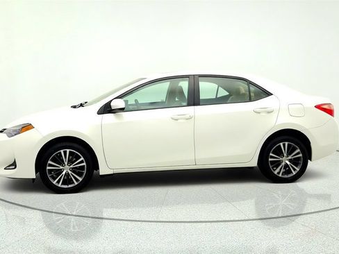 Used 2019 Toyota Corolla LE w/ LE Premium Package w/Moonroof FWD image 8