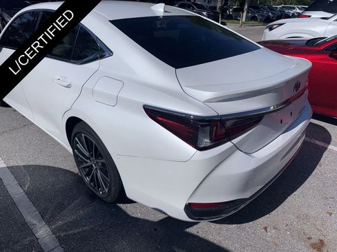 Used 2025 Lexus ES 300h w/ Premium Package FWD image 9