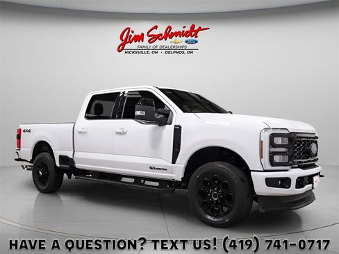 Used 2025 Ford F250 Lariat w/ Black Appearance Package image 1