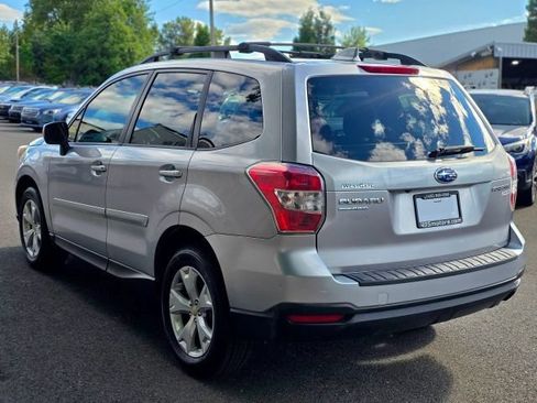Used 2016 Subaru Forester 2.5i Premium AWD/4WD image 8